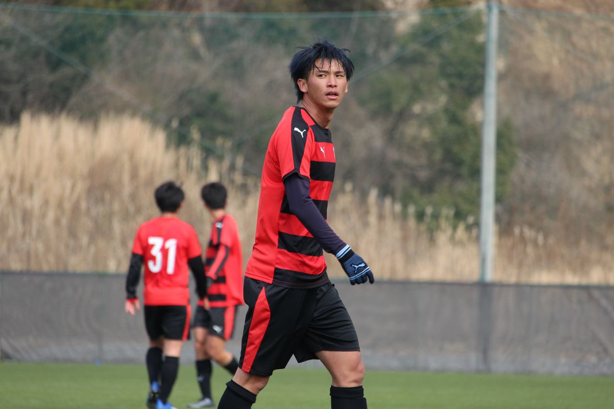 京都サンガf C V Twitter Happy Birthday 今日2月17日は 荒木大吾 選手の26歳の誕生日 ダイゴ 誕生日おめでとう 魅せようkyotoの一体感 Sanga 京都サンガ 闘紫 Team京都