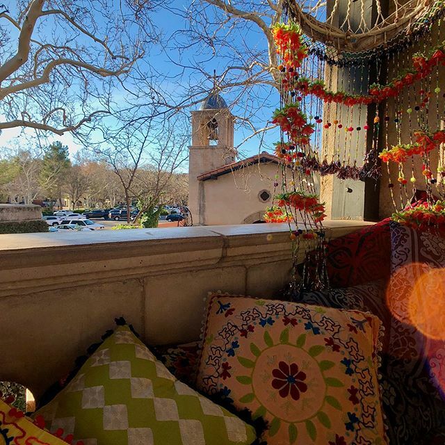 GregUrbanyi's tweet photo. Daily Drop at #thechaispotsedona #tlaquepaque #sedona #sedonaarizona #chai @gregurbanyi #shotoniphone #iphonography https://t.co/OC5kkrPIXP