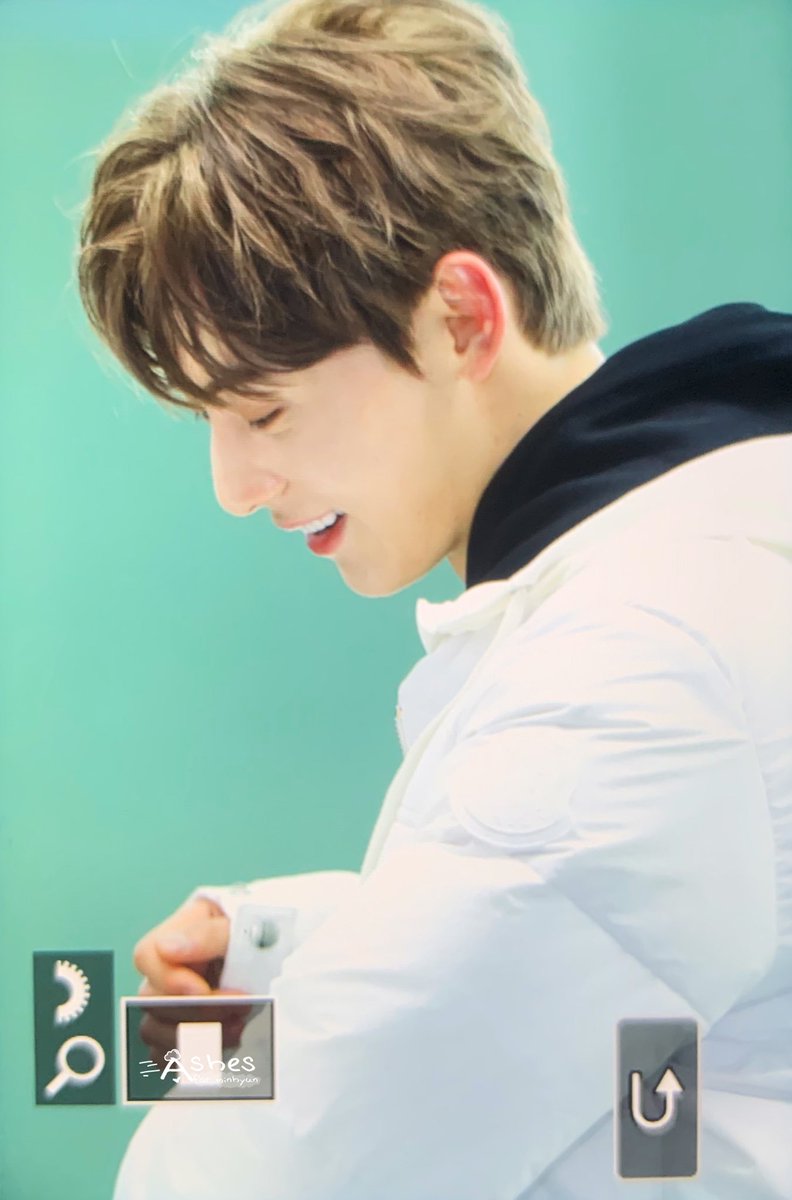 Ashes_mh's tweet photo. 200217 귀여워ㅠㅠㅠㅠㅠ
#민현 #황민현 #minhyun #뉴이스트 #NUEST https://t.co/a1eloYOBAu