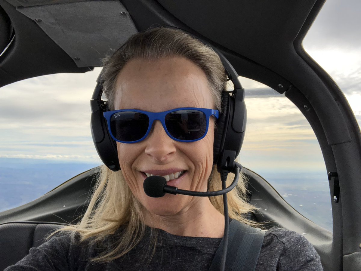 rosiepongracz's tweet photo. Another glorious step towards my pilots license: ‘cross-country’ solo, flew >50 mi. from KHES to airports I had never been to before=>solo. KHES>KCIC>KRDD>KHES ~250nm. Navigate,find the airports,talk to ATC, #gonnabeapilot #lovethejourney #pipertomahawk @ramaviation #soloselfie https://t.co/gloChTX4zm