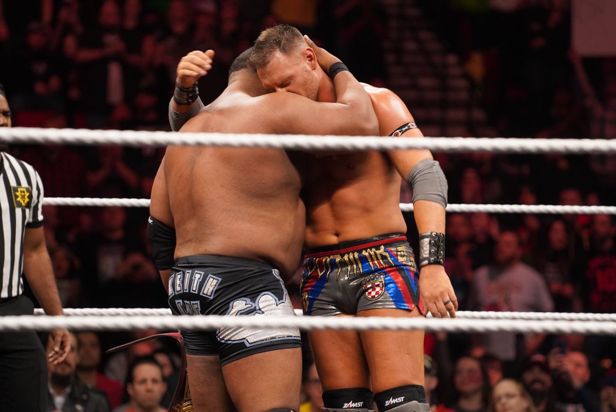 Triple H tweet media