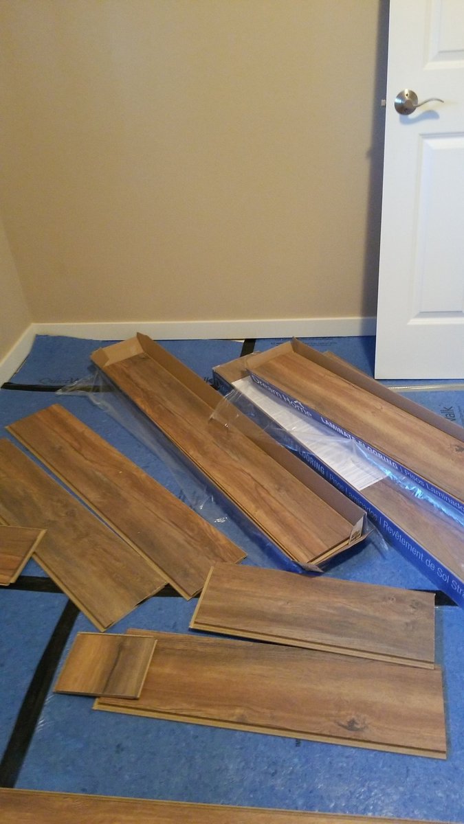 paulsating's tweet image. Broken parts and pieces, just like the broken shards of lives and fortunes on the new episode of @Aethuranpodcast! 

Give it a listen!!!
#audiodrama #fantasy