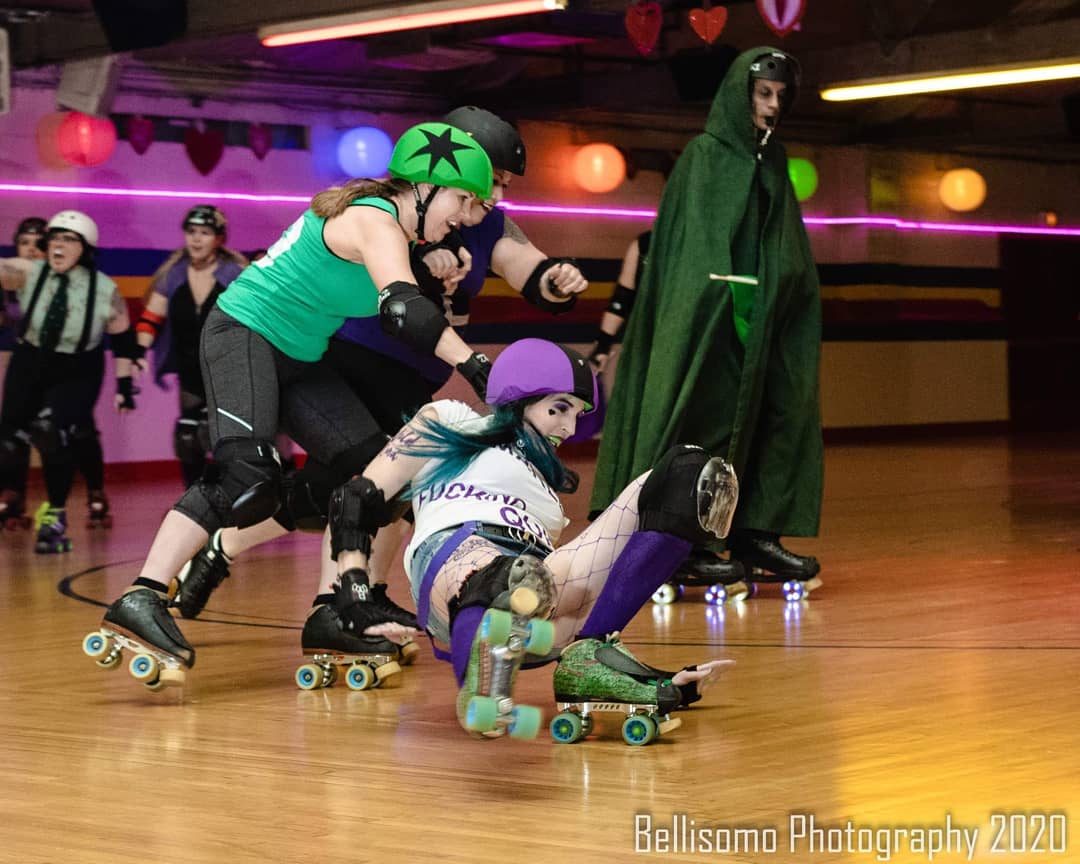 😈 PUNK-ROCK PUNISHERS WIN 😈

Thanks to Bellisomo Photography for these electrifying shots of last night's action! 📸

#Chicago #ThatKindOfRollerDerby