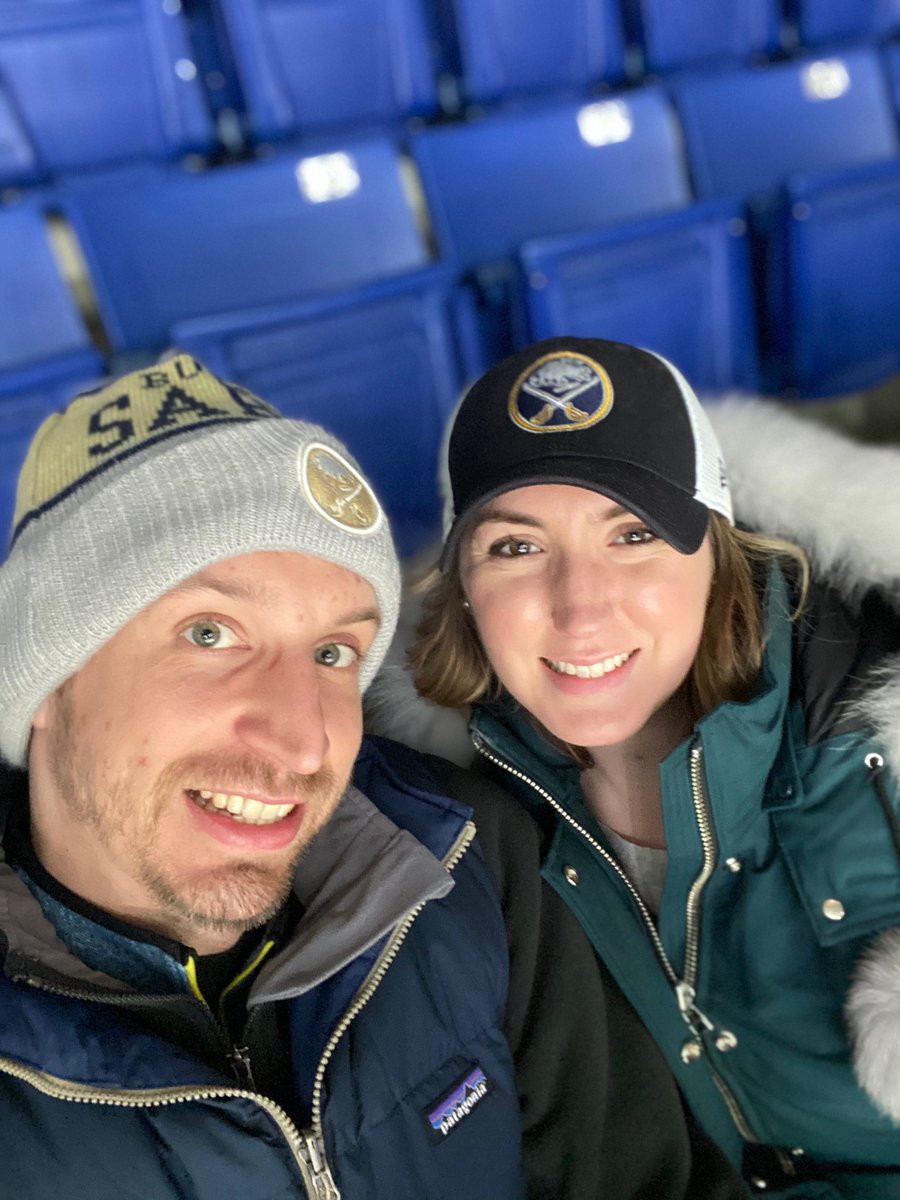 Terp012's tweet photo. @BuffaloSabres #SabresSelfie #SabresvsLeafs https://t.co/7MZa2bYORy
