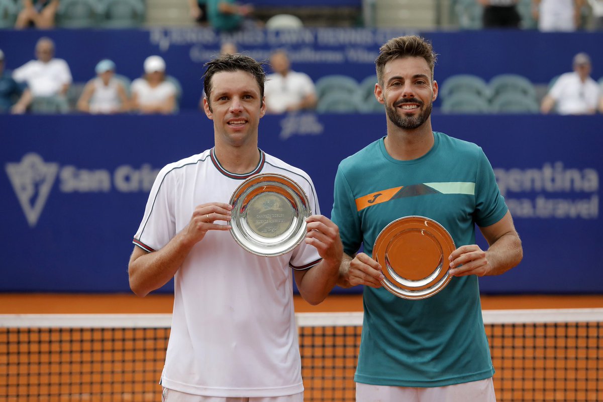 fabianv_'s tweet photo. Marcel Granollers y Horacio Zeballos son los campeones del ATP 250 de Buenos Aires 🇦🇷, al vencer a Durán/Londero 6-4, 5-7, 18-16.
2º título como equipo, el 19º para Granollers y 14º para Zeballos.
#ArgOpen2020 https://t.co/QRmzxfxdei