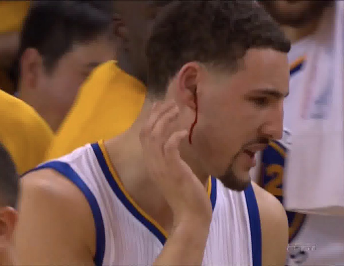 NFLMemes's tweet image. Listening to that NBA All-Star Game National Anthem...