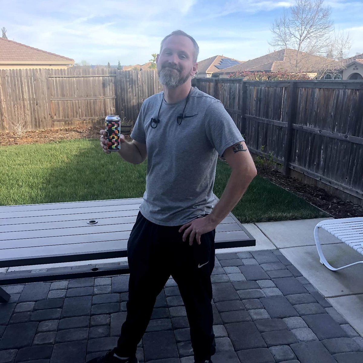 JaredKuester's tweet image. It's #firstspring time in California! The fun time of year where you have to mow your lawn in February before it goes back to Winter in a couple weeks.
