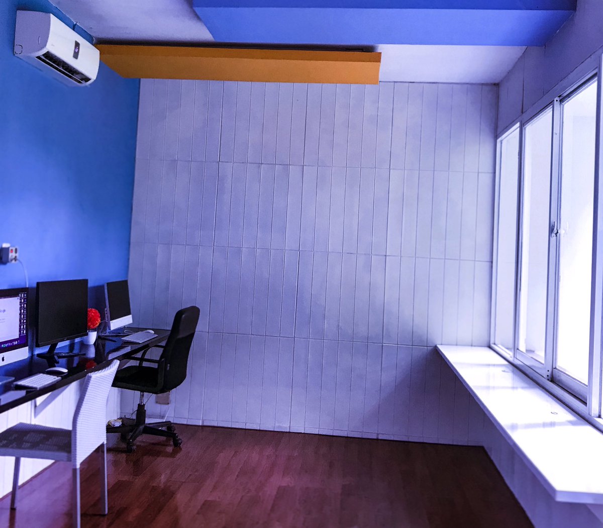 hanamigame's tweet photo. Quite in studio #hanamigame #gamedev #indiedev #indiegamedev #indiegame https://t.co/lS35PY7WEs
