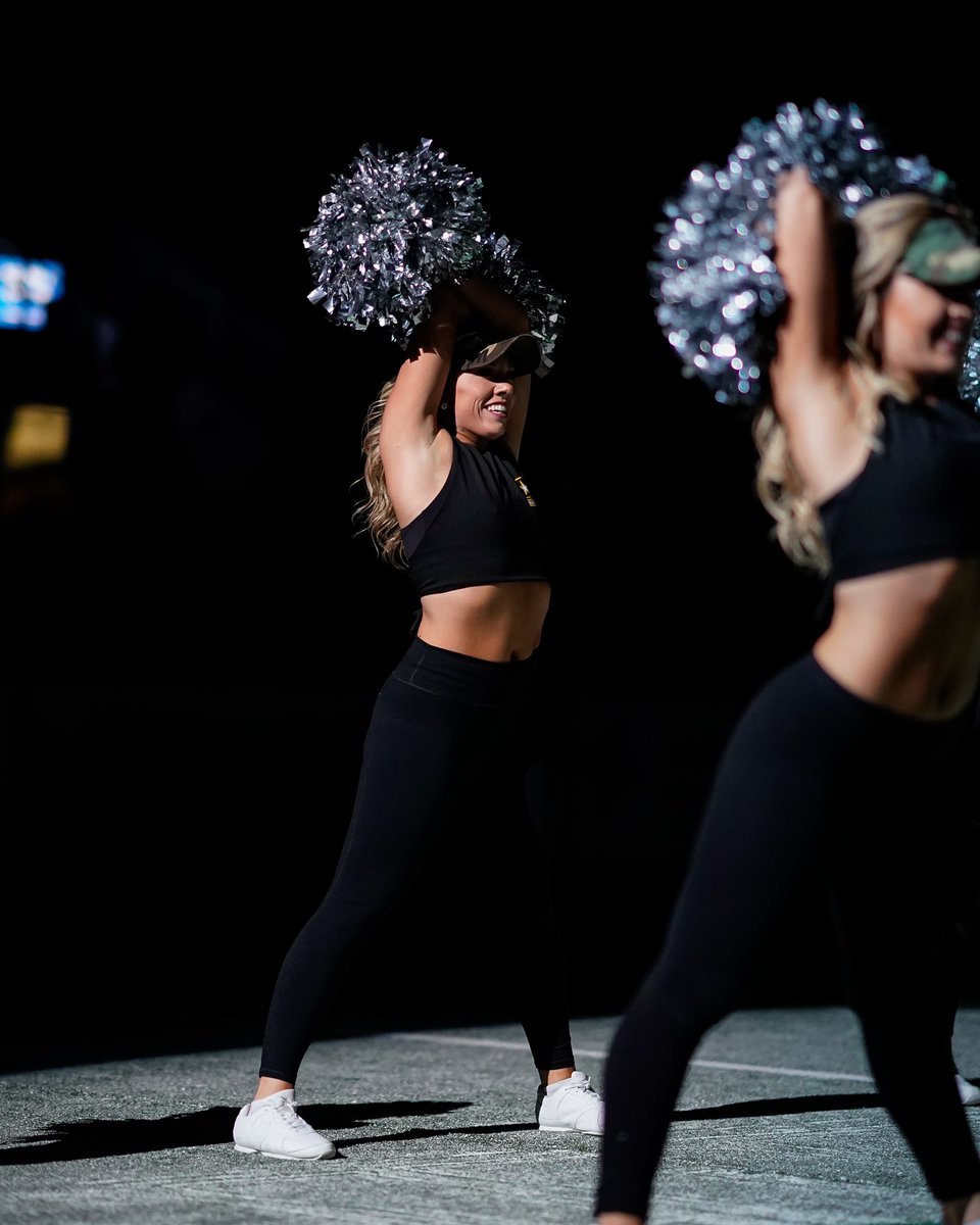 dsd_haley's tweet photo. What a weekend! I had so much fun dancing Friday, Saturday, and having practice today. Thank you to our military and first responders for everything that you do! Keep it up Sidekicks nation! We 💚 YOU! #vamoskicks #builtgreen #letsgokicks #homesweethome #dallassidekicksdancers https://t.co/bIMoQBXIBH