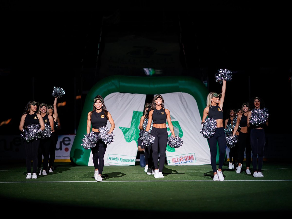 dsd_haley's tweet photo. What a weekend! I had so much fun dancing Friday, Saturday, and having practice today. Thank you to our military and first responders for everything that you do! Keep it up Sidekicks nation! We 💚 YOU! #vamoskicks #builtgreen #letsgokicks #homesweethome #dallassidekicksdancers https://t.co/bIMoQBXIBH