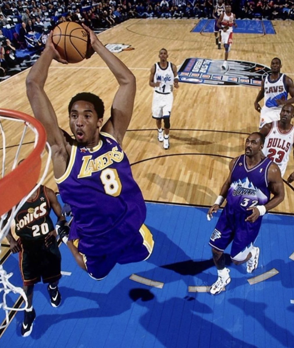 timelesssports_'s tweet photo. (1998) All eyes on the new kid.

Timeless. ♾ https://t.co/UvC7zMHQav