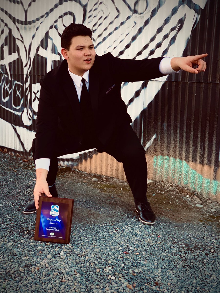 CooperPerez77's tweet photo. The singing OLineman goes to Washington’s All-State Symphonic Choir!!
@linemanissues @ZRStroope
@tahomafootball @tahomaHSdrama
@KennethRiggs2 #TheSingingOlineman
#PowerTenor
#bearstostate https://t.co/ruhVpcNSVi