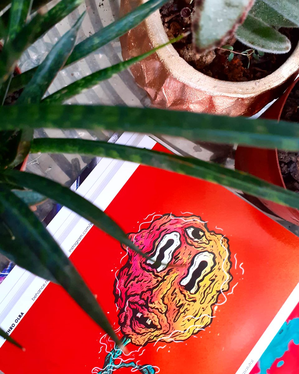 jethroolba's tweet photo. SON-FLOWER π»
Blessed to be part of the Graphika 2020 book. Congratulations to all the artists!
#graphika2020 #lowbrowart #artph https://t.co/wvBxtY6kk8