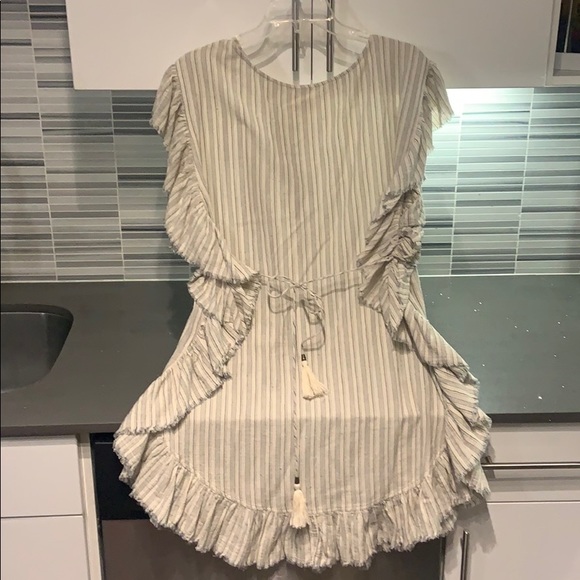 kmn791's tweet photo. So good I had to share! Check out all the items I'm loving on @Poshmarkapp #poshmark #fashion #style #shopmycloset #bandofgypsies #ppla #xiongmei: https://t.co/W9K0zSzahL https://t.co/pcLETS1muo