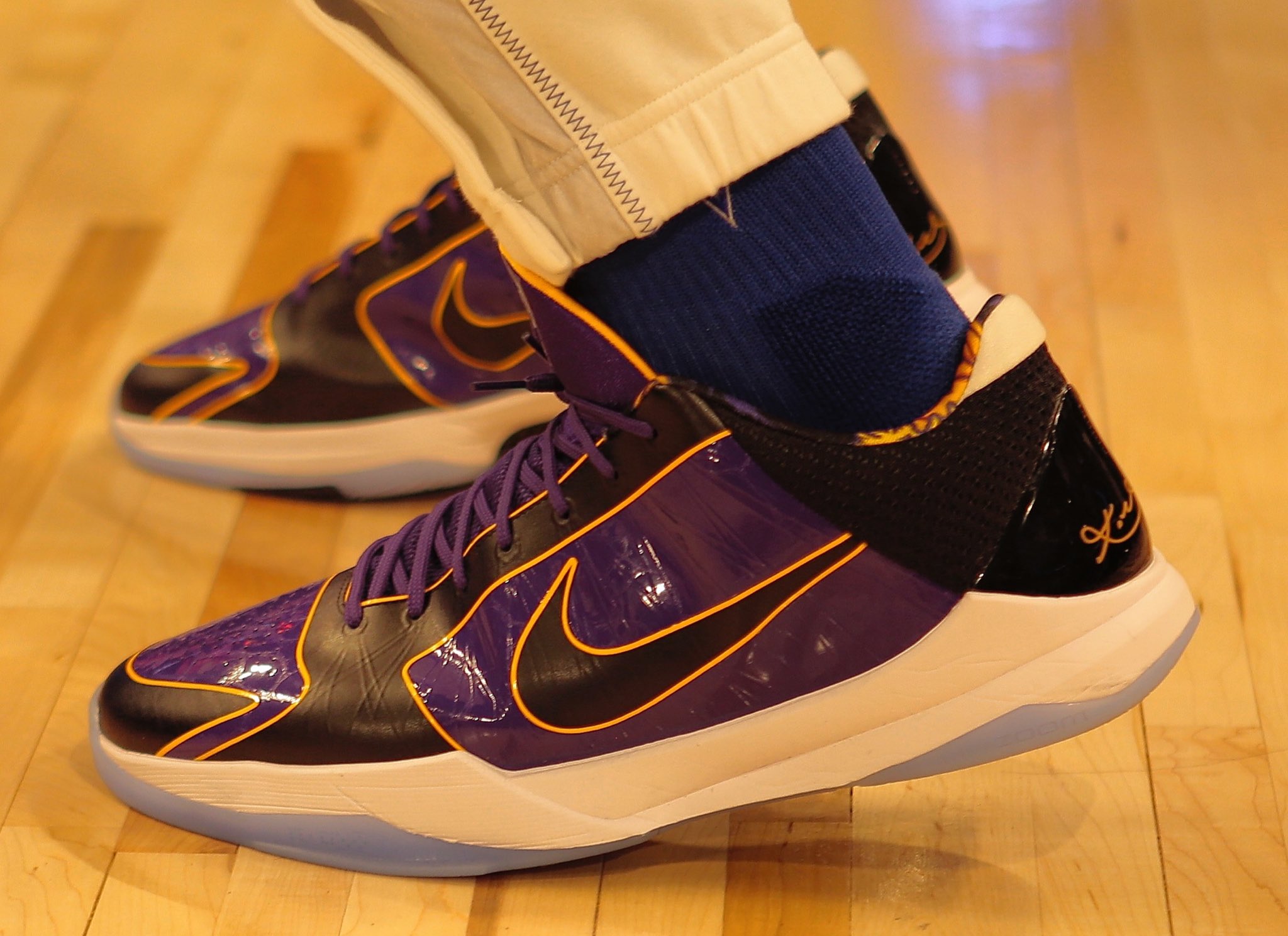 kobe 5 anthony davis