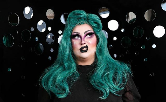shellyvonmiller's tweet photo. When you remember Monday is tomorrow! 📸: @dragcoven .
.
.
#drag #dragqueen #austindragfest #dragcoven #shellyvonmiller #ladydragqueen #femalefemaleimpersonator #queen #kween #texasdragqueen #fortworthdragqueen #dallasdragqueen #texasdrag #fortworthdr… https://t.co/a5eogtkjkU https://t.co/TqgJIbKPrM