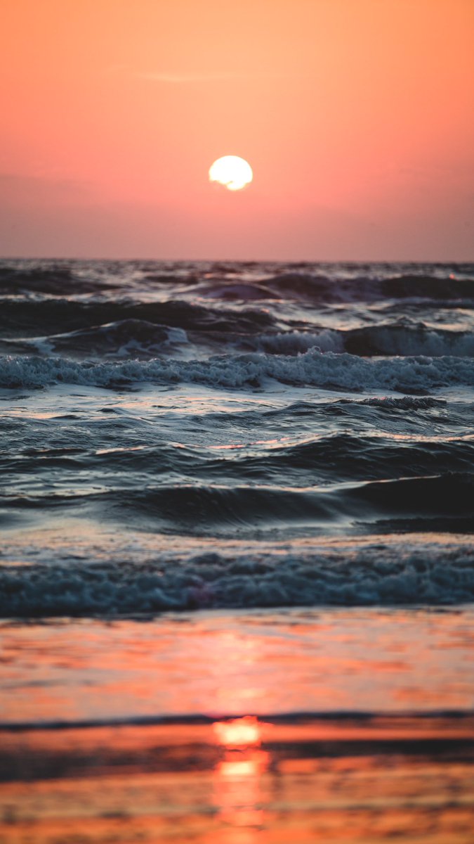 SilverRay3's tweet image. Sunrise at South Padre Island 🏝