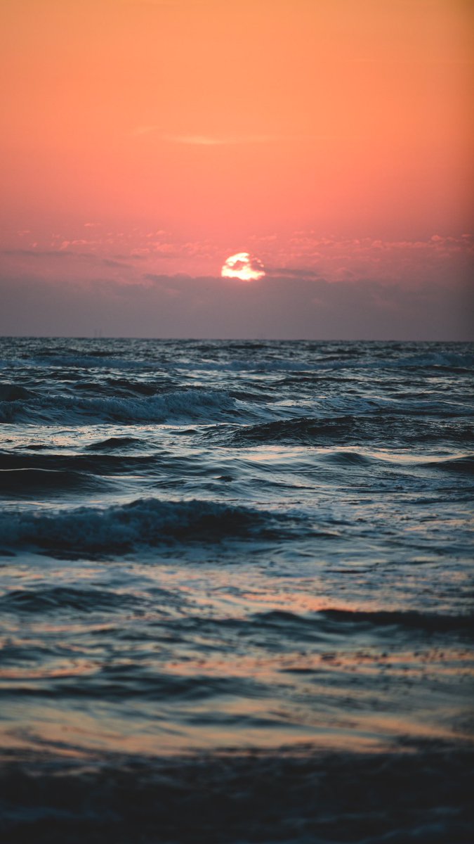 SilverRay3's tweet image. Sunrise at South Padre Island 🏝