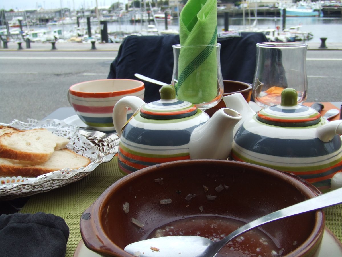 patrickcorcora3's tweet image. AVE ATQUE VALE     HAIL &amp;amp; FAREWELL
Catullus 

And
LEST WE FORGET!

JE SUIS     I AM
TU ES     YOU ARE
IL EST     HE IS
ELLE EST    SHE IS

NOUS SOMMES     WE ARE
VOUS ÊTES     YOU ARE
ILS SONT     THEY ARE
ELLES SONT     THEY ARE

WE SHALL REMEMBER THEM!