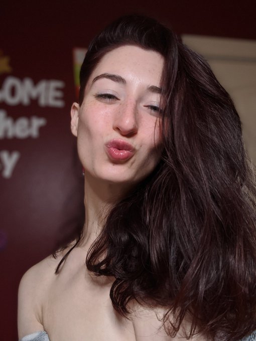 Messing around with my new lightring! So stoked for the content this badbois gonna light up. #NOFILTER<a href="/tag/nofilter"class="tags"><span>#nofilter</span></a>