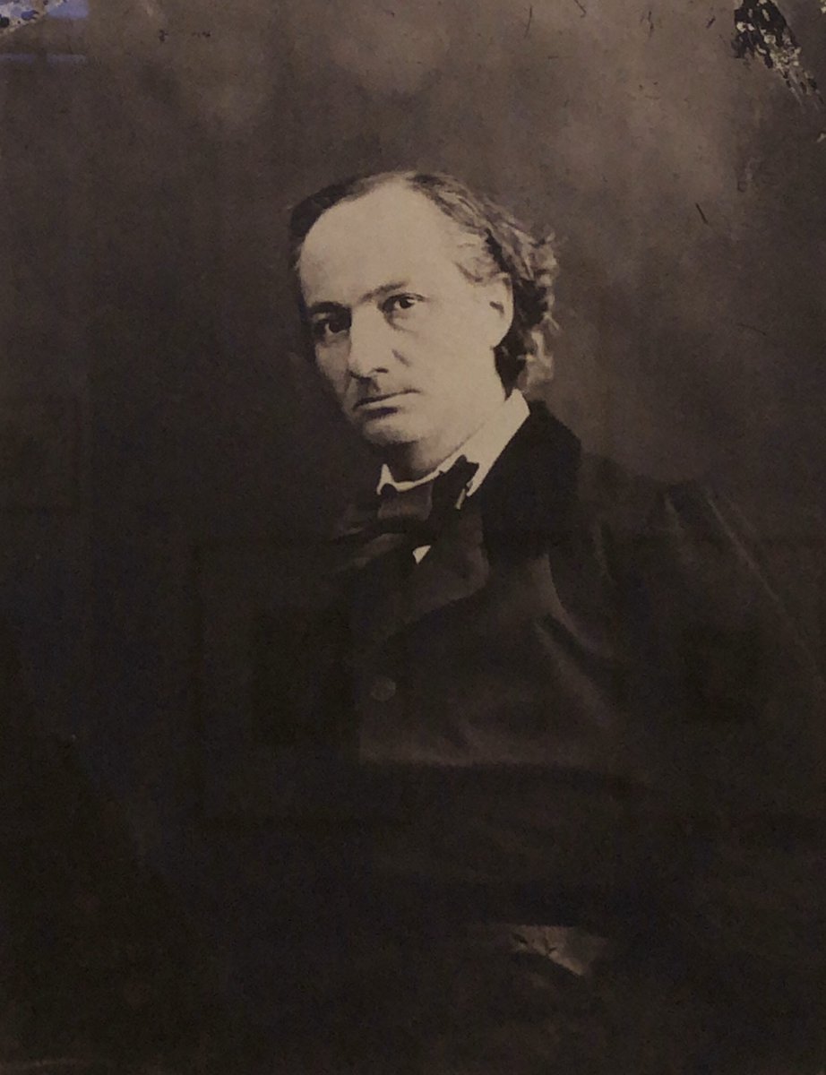 Neueura ドラクロワといえば 民衆を導く自由の女神 10年 ロマン主義の傑作 ルーヴルに行ったら 絶対見逃せない作品 これは同じ年に起きたフランス7月革命を題材にして描かれています 1814年にナポレオンがコルシカ島に追放された後の復古王政を