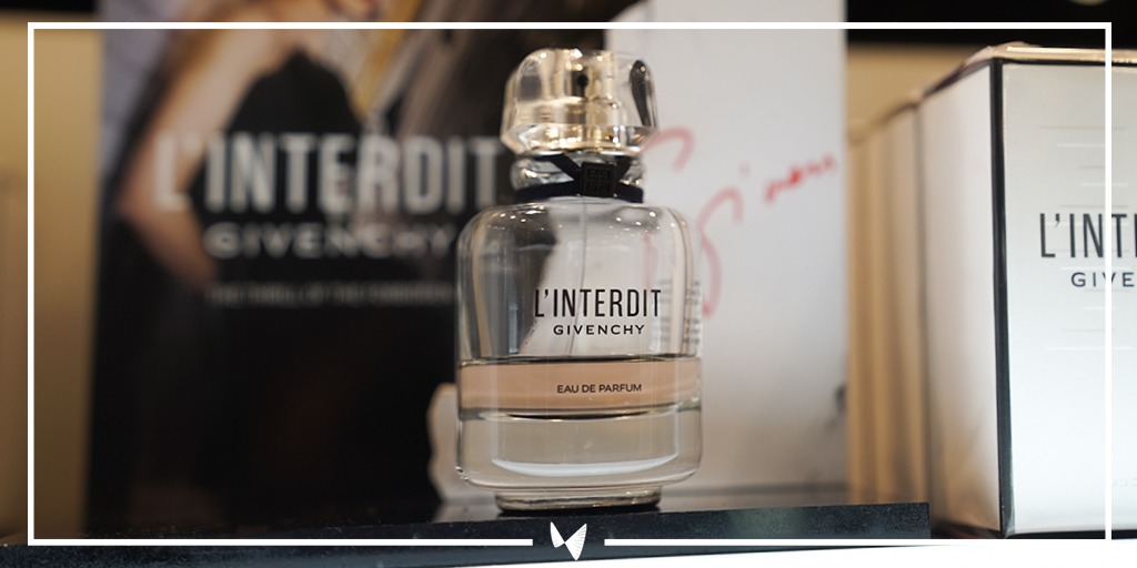 Entdeckt die Welt und überwindet eure Grenzen. 🌍 Lasst eurer Fantasie freien Lauf mit dem Duft L'Interdit von @givenchy! 🙌 #DutyFreeExperience #linterdit #givenchy #parfum #perfume #fragrance https://t.co/lIN9vsDHeP