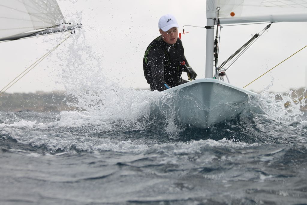 SailCoach's tweet photo. Transition Group Training in Malta ⛵🌊🌅
#sailcoachmakingyoubetter #sailingpractice #indiansailor #januarysailing #valletta #vallettamalta #vallettaview #sailinglove #sailinglovers #windysailing #choppywaves #lasersailing #laserstandard #lasersailor #laserclass #laser47 #malta https://t.co/YFImIZNOr1