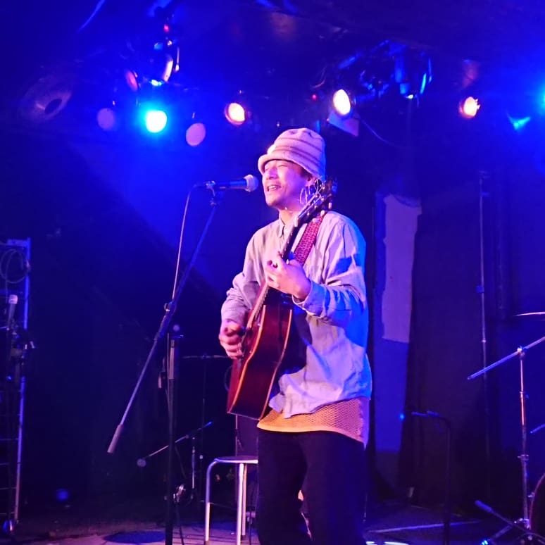 KdhcWsOv0wSECeL's tweet photo. 昨夜の『SowSeeds Vol.8』は素晴らしかった。
最高の会場に最高のアーティスト、そして最高のお客さんに囲まれて本当に幸せな時間でした♪
来月は3/15(日)、また一緒に楽しみましょう!
#SowSeeds
#金井勝
#chocolattewithM
#ナナカ
#眞木原夕介
#YNBRO
#福山INNOVATION https://t.co/DTseR6fzd8