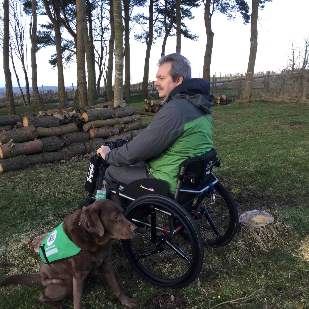 grx_life's tweet photo. Introducing our @SoftwheelLtd ambassador #ArmyCaptain Ken Hargreaves and his #AssisstanceDog Fred. Ken was part of the GB Novice Archery Team for @WeAreInvictus in 2017 and is currently training with @archerygb for the #Paraliympics 😀🏹 https://t.co/1uZE2UTA8w