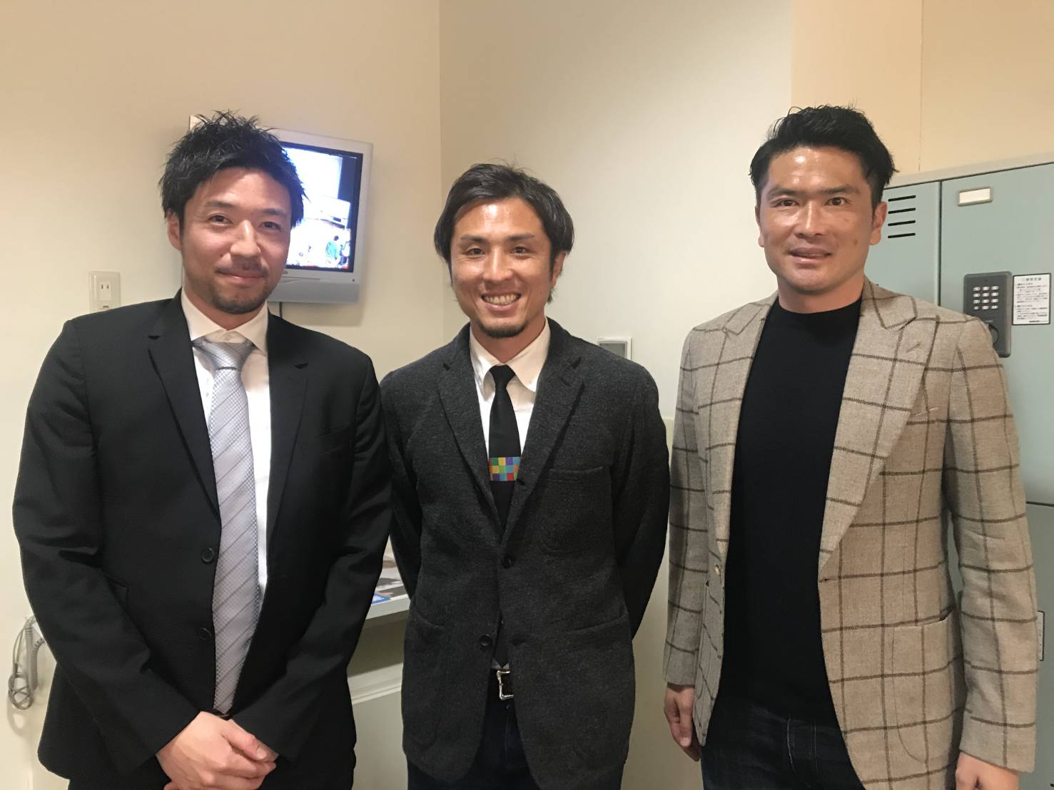 那須大亮 文化シャッター本社のbxホールで 文京サッカーカンファレンス のトークイベントに参加させて頂きました マサとの話は 凄く楽しく勉強にもなりました 途中ミツルがサプライズゲストできてくれて 嬉しい時間になりました 岩政大樹 永田