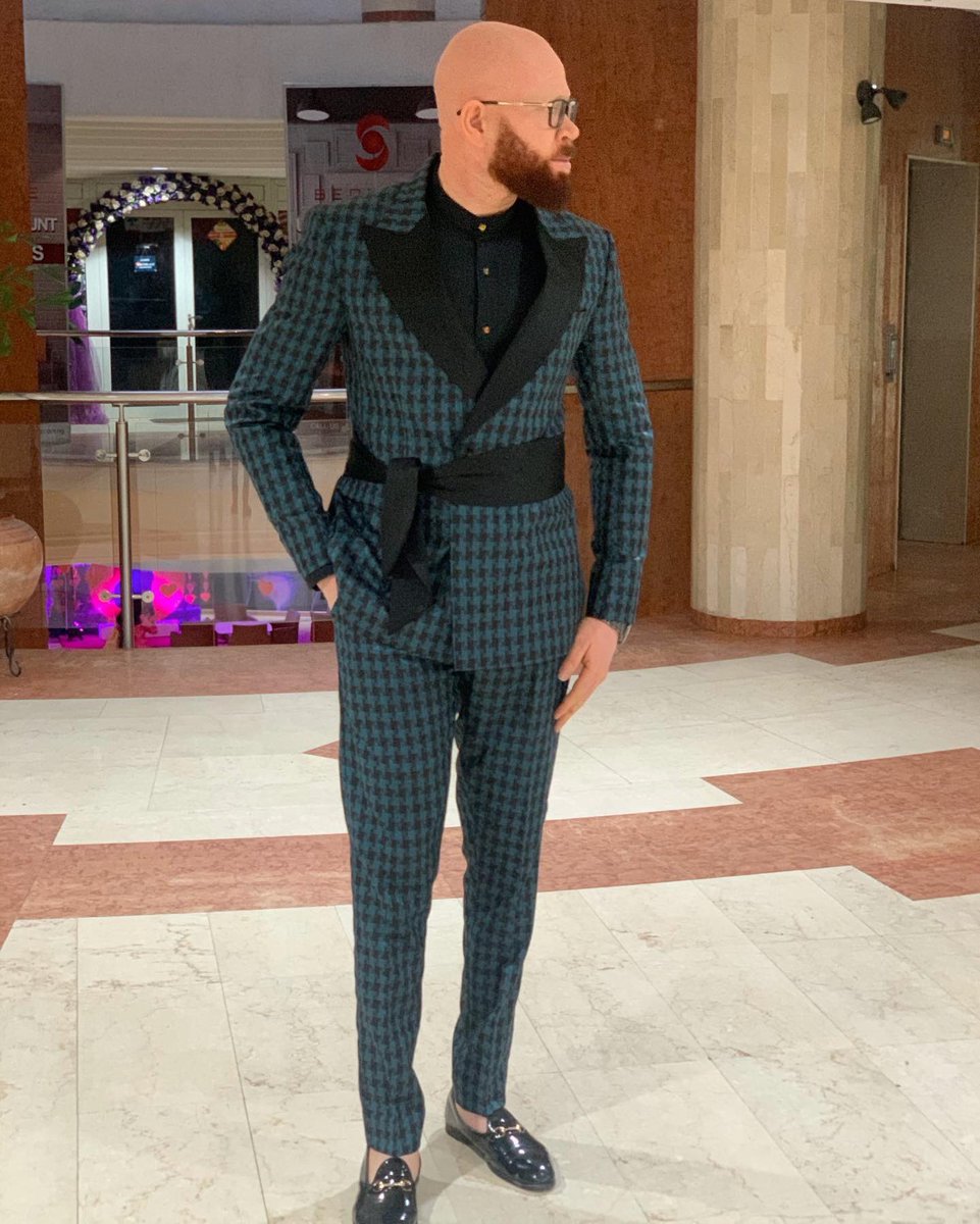 thegoldfish007's tweet photo. Tall Glass of Milk 🥛😎😇 #TheGoldfish ❤️
#AQueensKing
Have your best week yet https://t.co/Otu22ANfsF
