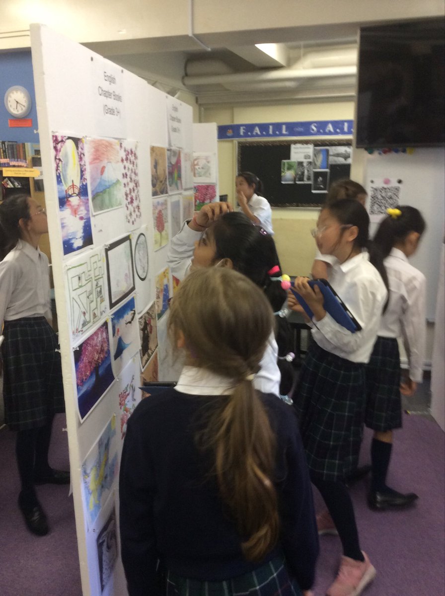 Sakura art voting in Seisen this week.