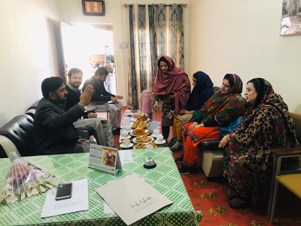 CgnTacs's tweet photo. At district peshawer meeting was held with Female SDEO, ASDEO and MPA Fazal e Elahi and TACS team, to improve collaboration with MPA for BBCM and formation of Mohalla Committee in UC Bazid Khel and Invitation for DTF. #CGN #TACS @MehnazAkberAziz https://t.co/3nA1SM4GxG