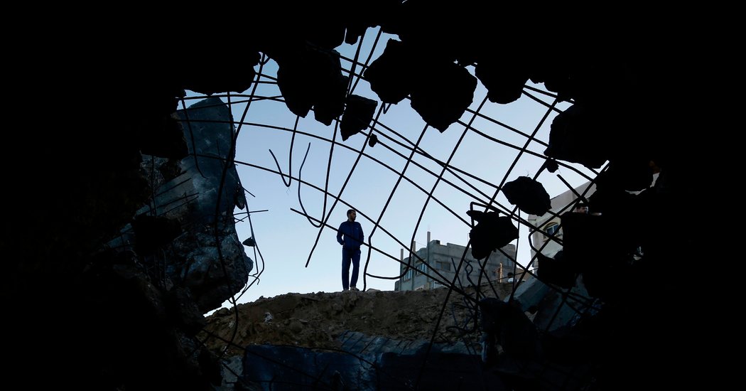 security10x's tweet image. Israel Accuses Hamas of ‘Catfishing’ Soldiers to Plant Malware dlvr.it/RQ9q25