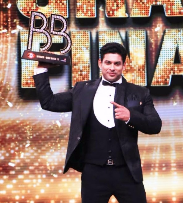 mmilan487's tweet photo. Congratulations @sidharth_shukla and all #Sidhearts https://t.co/Ugm7H25avv