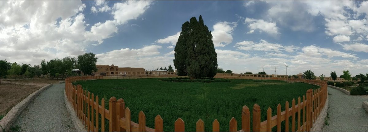 Hipersia's tweet photo. Sarv-e Abarkuh is a 4000-year-old cypress in Yazd Province, considered as one of the oldest creatures in the world.
see more: https://t.co/RqUaYmRi0b
#iran #yazd #old_cypress #travel #journey https://t.co/cepAUfuxDS