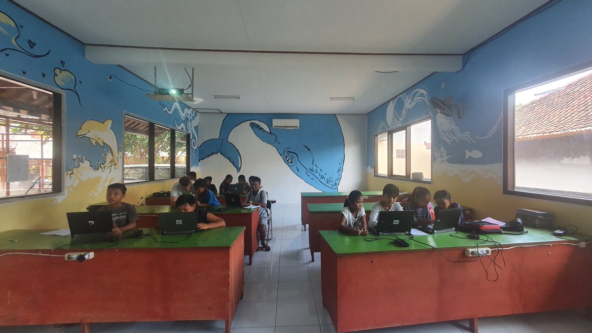 IsidoraKatanic's tweet image. Special shoutout to @Dell for donating the laptops for #computer classes at Yayasan Widya Sari, a non-profit foundation in Tianyar for underprivileged children ❤️❤️❤️ #teachingtech #computerclass #Dell