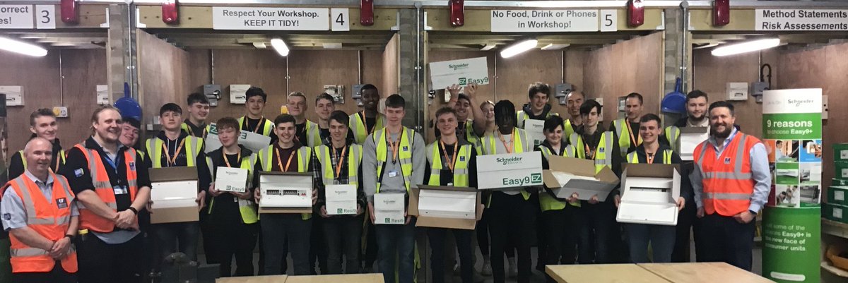 westoncollege's tweet photo. A huge thank you to @SchneiderUK who have donated 5 pallets of electrical products! 🤝

If you are interested in testing out the Schneider equipment, check out our electrical courses, below.
➡️ https://t.co/xTOQJ4ZQTc… https://t.co/N3horDm8KF