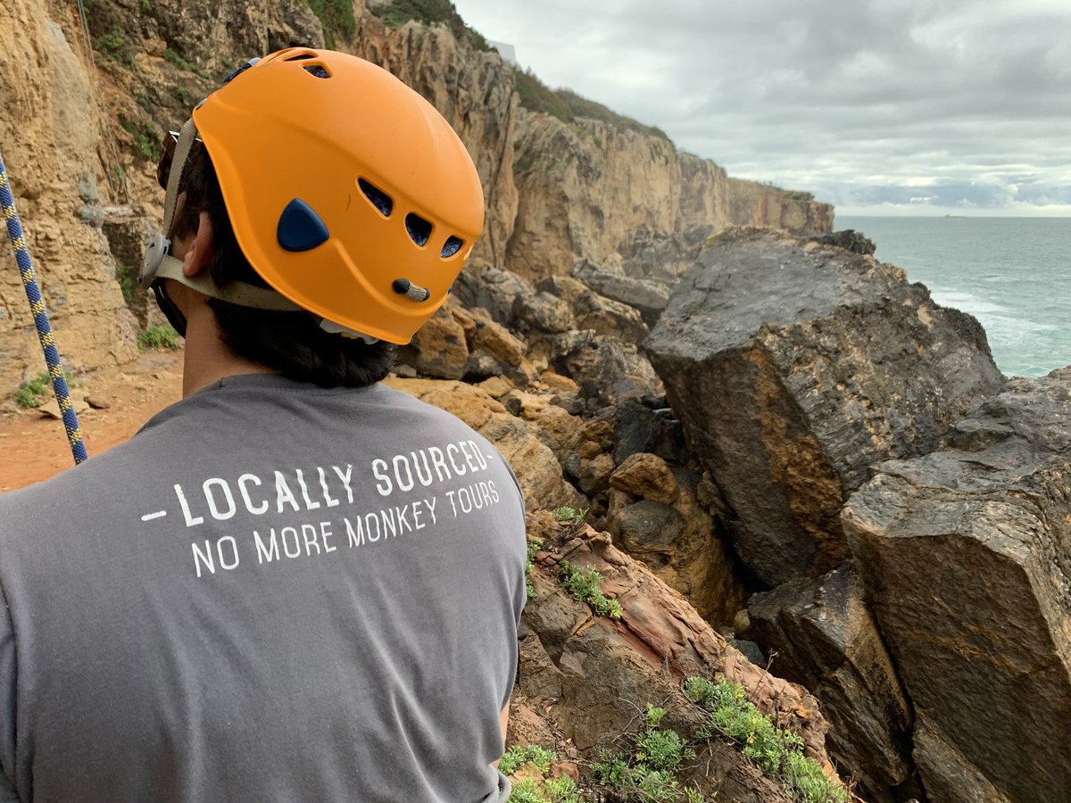 Join our rock climbing experience in Cascais!

Vem aprender a escalar com a Cascais Routes!