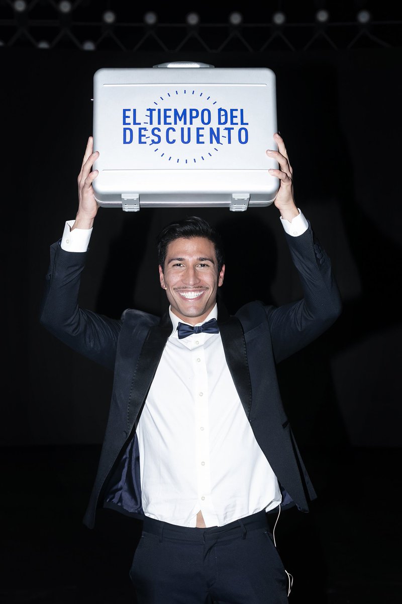 El tiempo del descuento tweet media