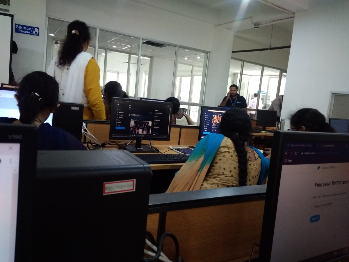 sailaja_28's tweet photo. first salesforce session #MVGR #BAM #MVGRCE
@salesforce
@satyagoluguri
@bhanz19
@manaswipauskar
@kavindrapatel
@sfdckiran
@LeelaPoduru
@Aamani48
@MayuhaChaganti https://t.co/2zODL6xxLB