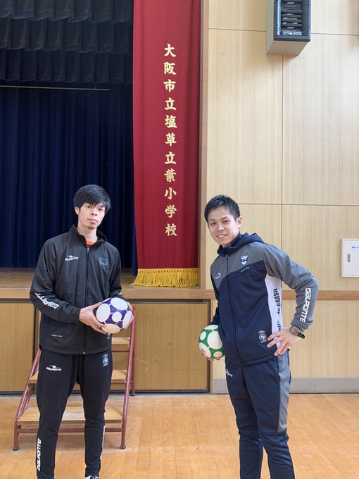 永井義文 シュライカー大阪 監督 さん と Shriker Osaka のやりとり 1 Whotwi グラフィカルtwitter分析