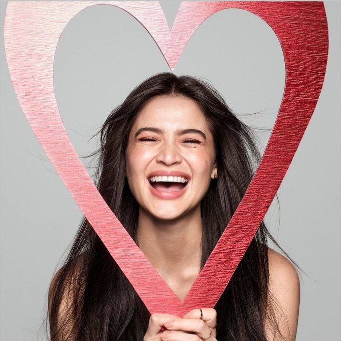 Happy birthday sa nag-iisang Dyosa, Anne Curtis. I love you,      