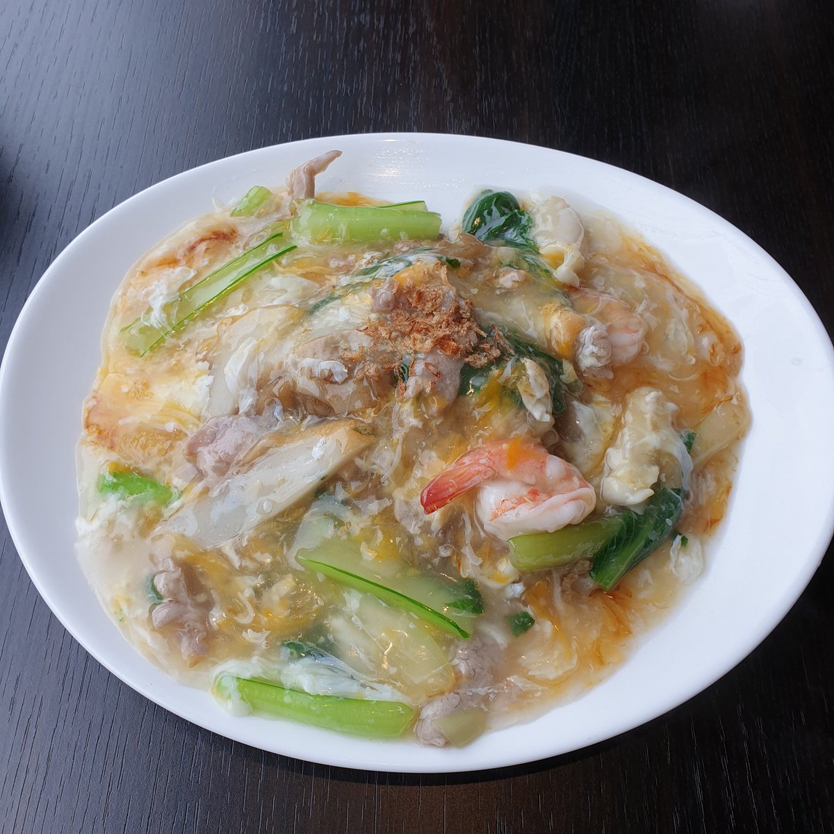 kimay_smile's tweet photo. วันนี้ได้กิน ราดหน้า ยั่วๆ บดๆค๊าบบบ
คิดถึงอาหารไทยยยจังเลย แต่คิดถึงเทอมากกว่า ☺️
Have a nice day ค่าาาา 🧡
#KimayMajisuta
#MagicalSTAR #Majisuta #まじすた #Idol https://t.co/z3Be67HyHR