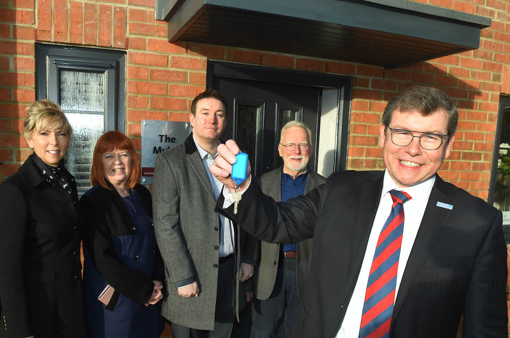 Linden Homes is celebrating the completion of the first homes on a brownfield site close to the historic, grade II listed #MowdenHall in Darlington.

phpdonline.co.uk/news/linden-ho…