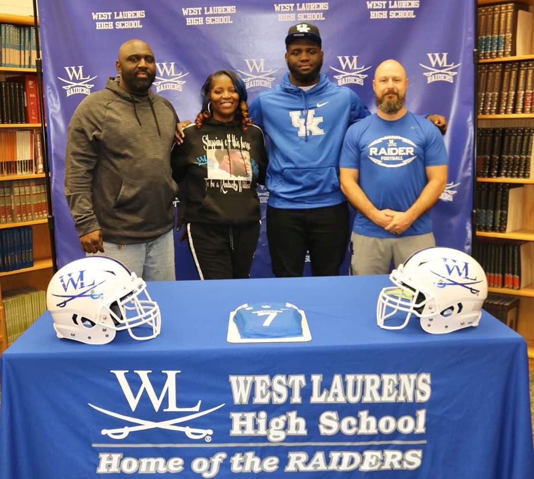 Marvin L James II (@sportsguymarv) on Twitter photo ICYMI: West Laurens senior, <a href="/Derykjackson4/">D’Eryk Jackson</a> was apart of the early signing class of 2020. The LB committed to <a href="/UKFootball/">Kentucky Football</a> and was the <a href="/OfficialGHSA/">GHSA</a> 4A defensive POY. ICYMI: West Laurens senior, <a href="/Derykjackson4/">D’Eryk Jackson</a> was apart of the early signing class of 2020. The LB committed to <a href="/UKFootball/">Kentucky Football</a> and was the <a href="/OfficialGHSA/">GHSA</a> 4A defensive POY.