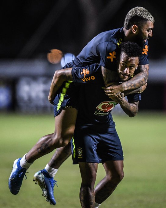 Ver imagem no Twitter