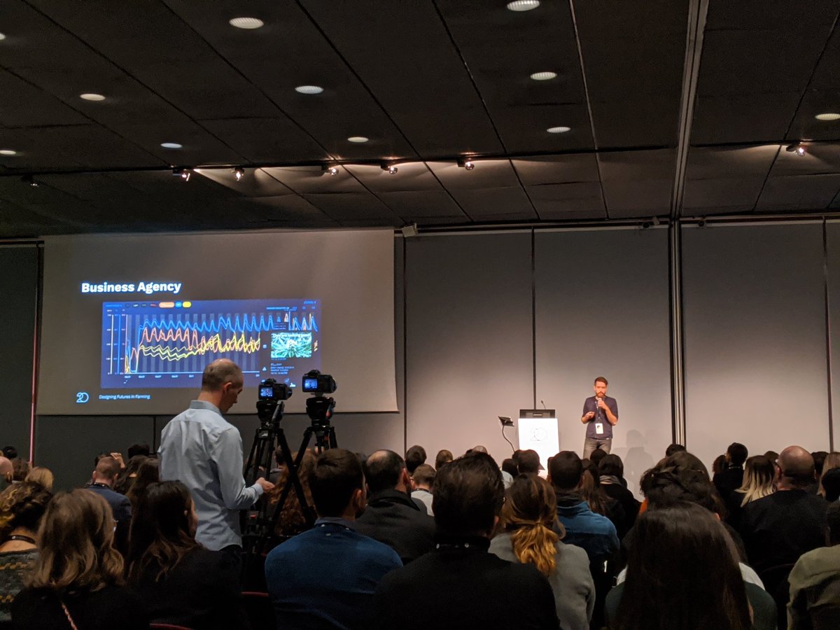 Nice!! Data isn't the only answer, we have to look for the commonalities in order to create human agency in plant-centric products! <a href="/simon_drexler/">Simon Drexler</a> #aroya #ixda2020 <a href="/ixdconf/">Interaction Week</a> <a href="/METER_Group/">METER Group</a> em-eq.com