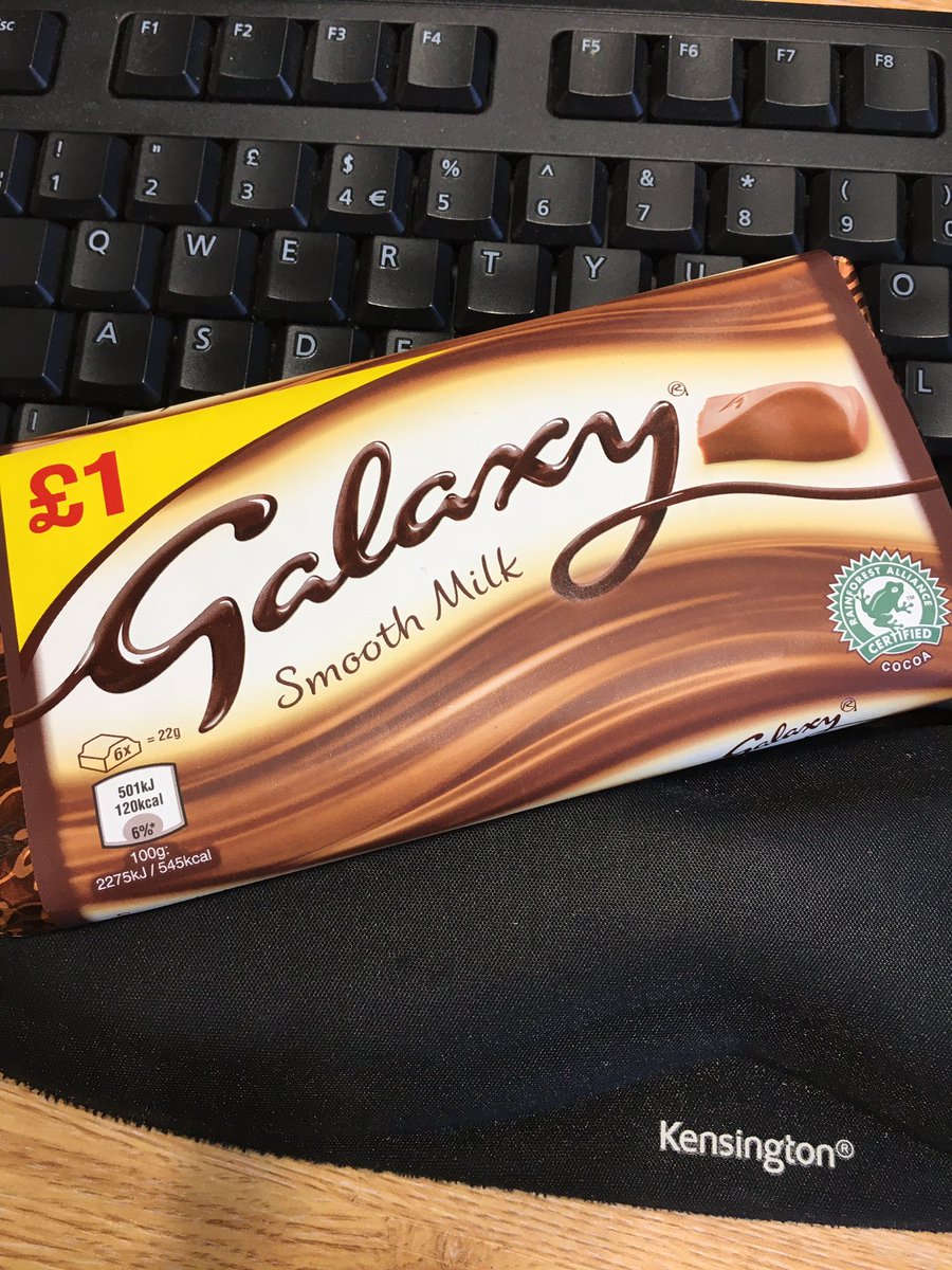 Love this discovery on my desk! Thanks @HiSAbiS2 &amp; @HiSCyanMatthews ... I hope you’re having a good run <a href="/HiSSarahJaneM1/">Sarah-Jane Mees</a> while we eat chocolate! #GoTeamHiS