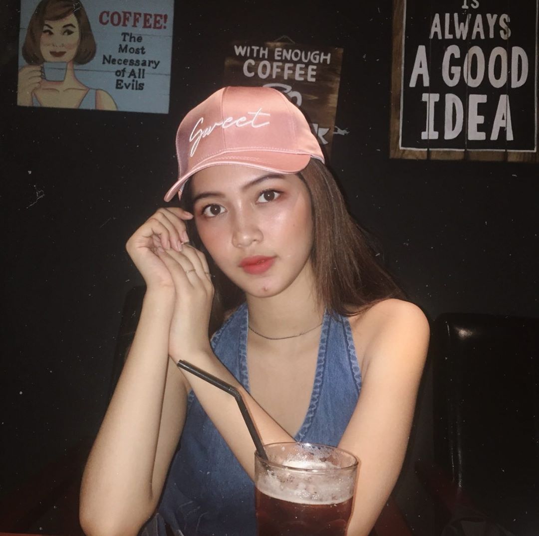 ChintyaWill's tweet photo. Jangan salfok sma jerawat😗 

#BolehKenalanGak https://t.co/7KPQAf10XR